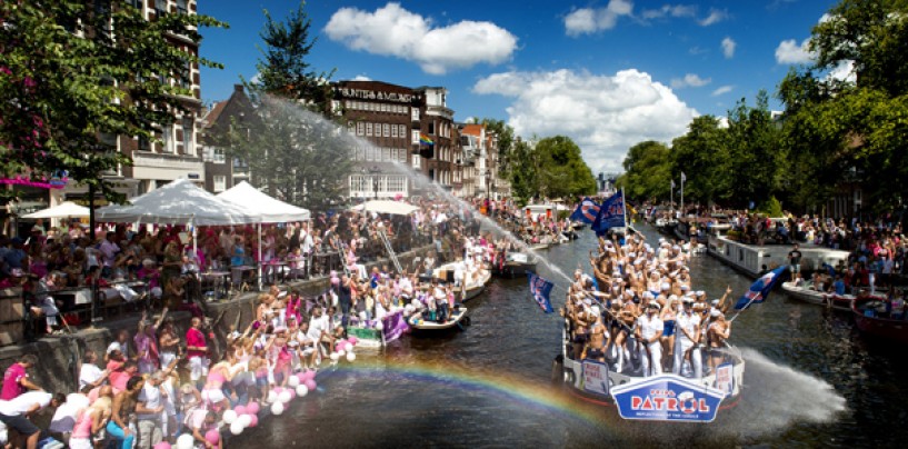 La Commission européenne à la Gay Pride d’Amsterdam