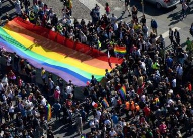 30 000 personnes à la Gay Pride de Varsovie 2016
