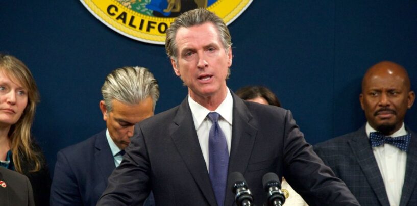 Gavin Newsom s’oppose au projet de loi exigeant que les décisions de garde impliquent l’affirmation de l’identité de genre des enfants