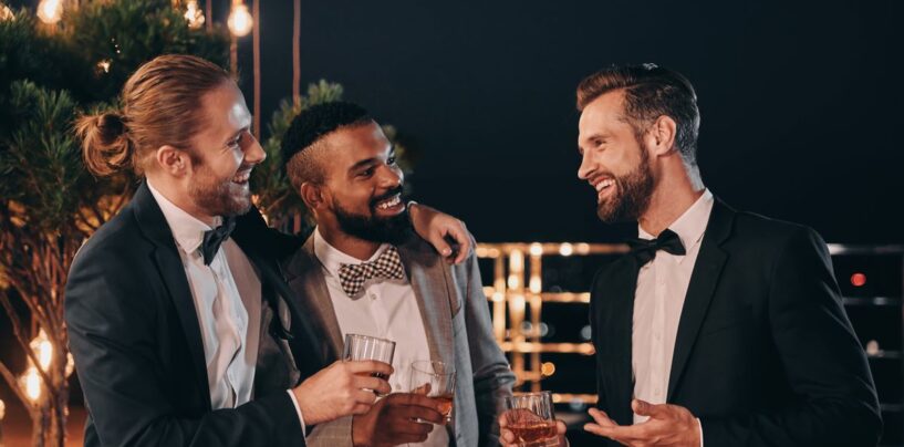 11 choses que vous et votre copain devez faire avant de faire un plan à trois