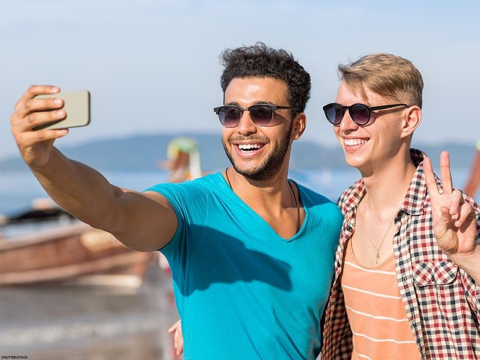 14 signes que vous êtes un homme gay émotionnellement indisponible