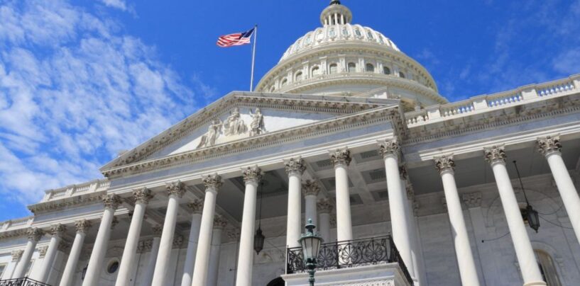 Les républicains tentent à nouveau d’utiliser les projets de loi de financement du gouvernement pour cibler les personnes LGBTQ+