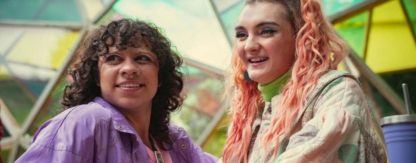 Le réalisateur de « Sex Education » explique comment est née la scène de sexe T4T de S4