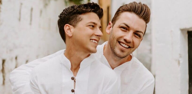 Michael et Matt voyagent à travers le monde en tant que maris homosexuels