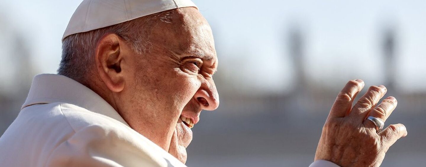 Le pape François fait allusion à l’ouverture à la bénédiction des unions homosexuelles