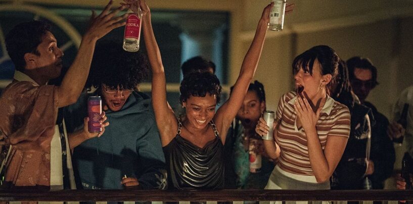 «Everything Now» a du cœur, du mordant et vous laissera beaucoup à mâcher