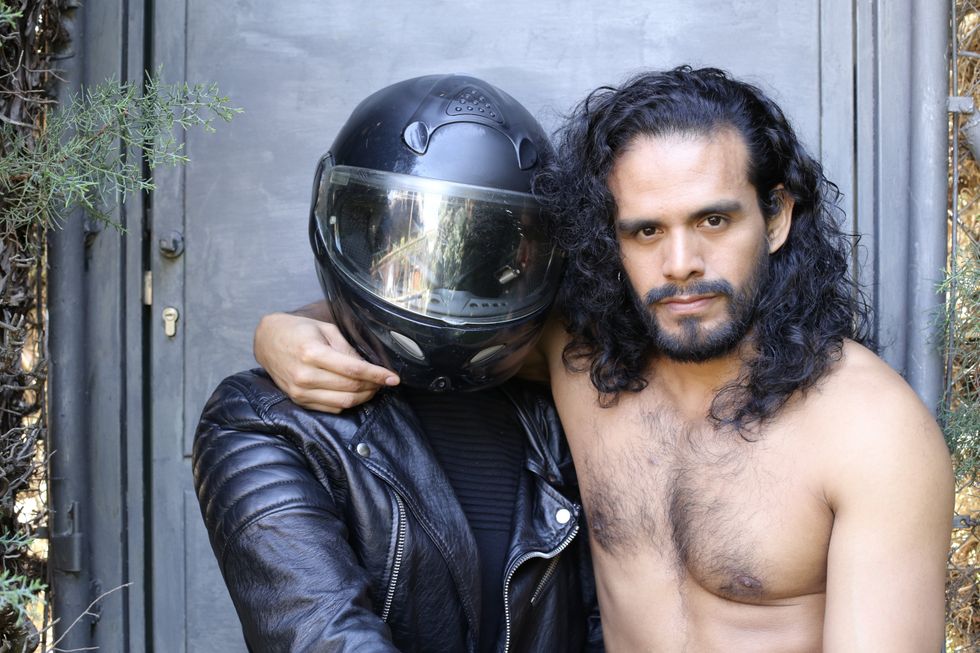 deux hommes ensemble