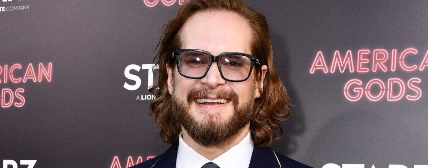 Bryan Fuller accusé d’inconduite sexuelle sur le tournage de « Queer For Fear »
