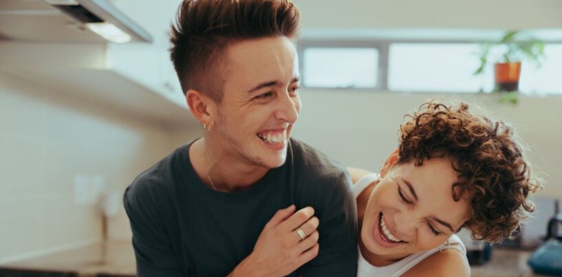 Comment le fait de connaître une personne trans affecte votre attitude à l’égard des droits LGBTQ+