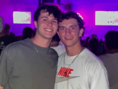 Ces deux stars du baseball universitaire sont tombées amoureuses malgré leur rivalité