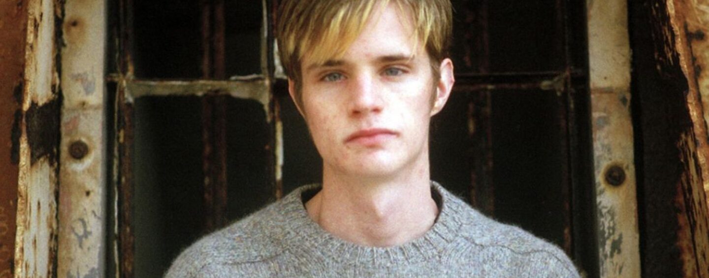 Le meurtre de Matthew Shepard est rappelé 25 ans plus tard avec un appel renouvelé à lutter contre la haine anti-LGBTQ+