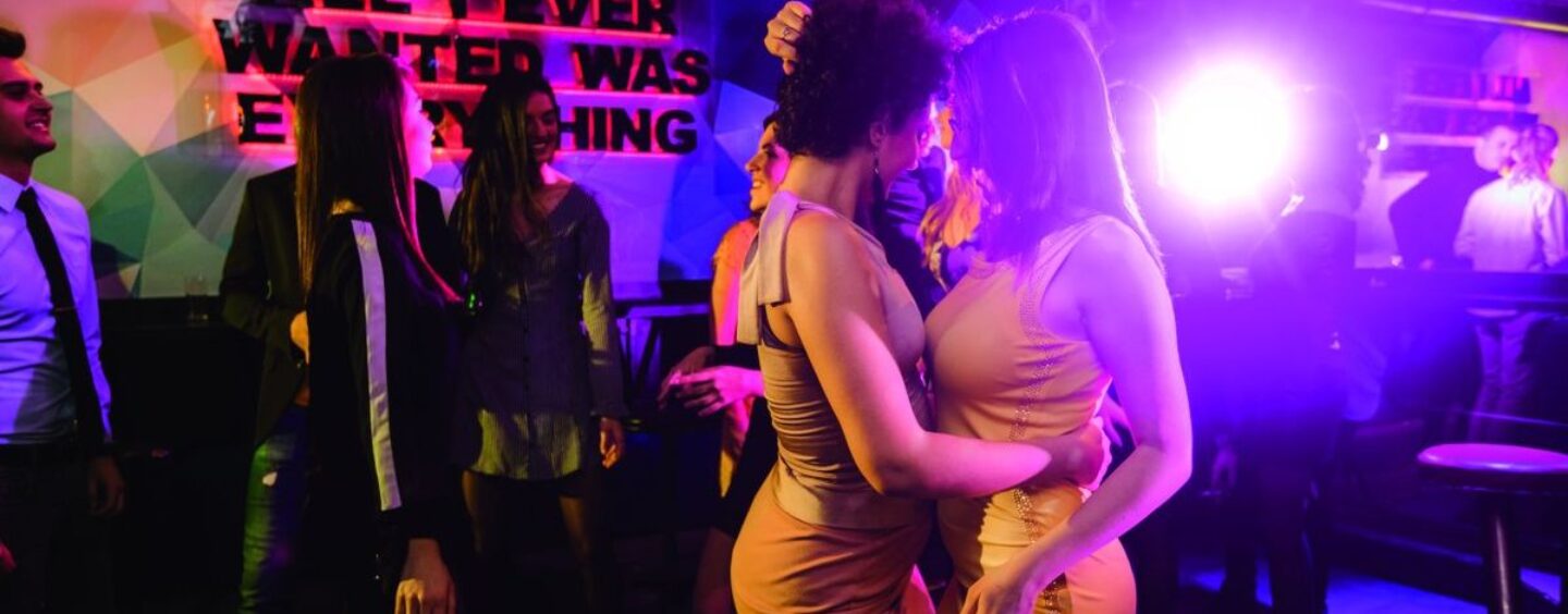 Un voyage épique dans les derniers bars lesbiens d’Amérique