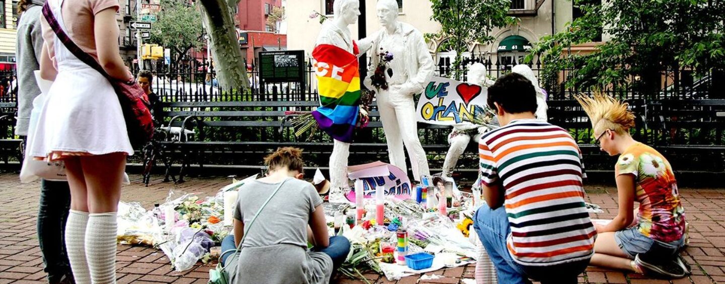 Les crimes haineux contre les personnes LGBTQ+ augmentent, rapporte le FBI