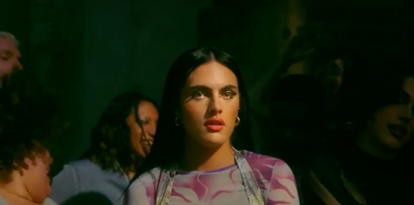 Bel Priestley de Heartstopper joue dans le nouveau clip vidéo Queer de Moodie