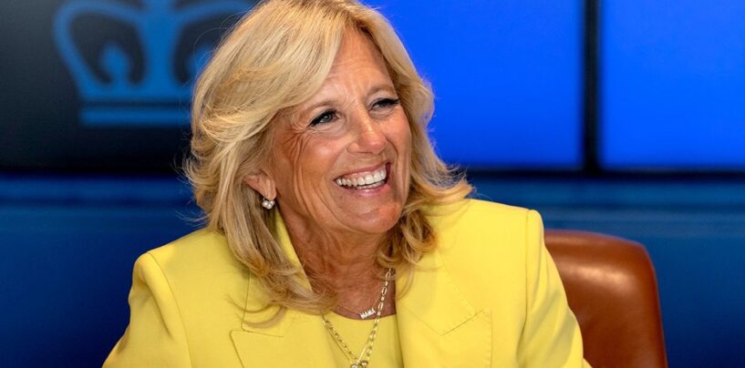 Jill Biden défend l’histoire du mouvement des droits LGBTQ+ au milieu de la montée de la législation anti-transgenre