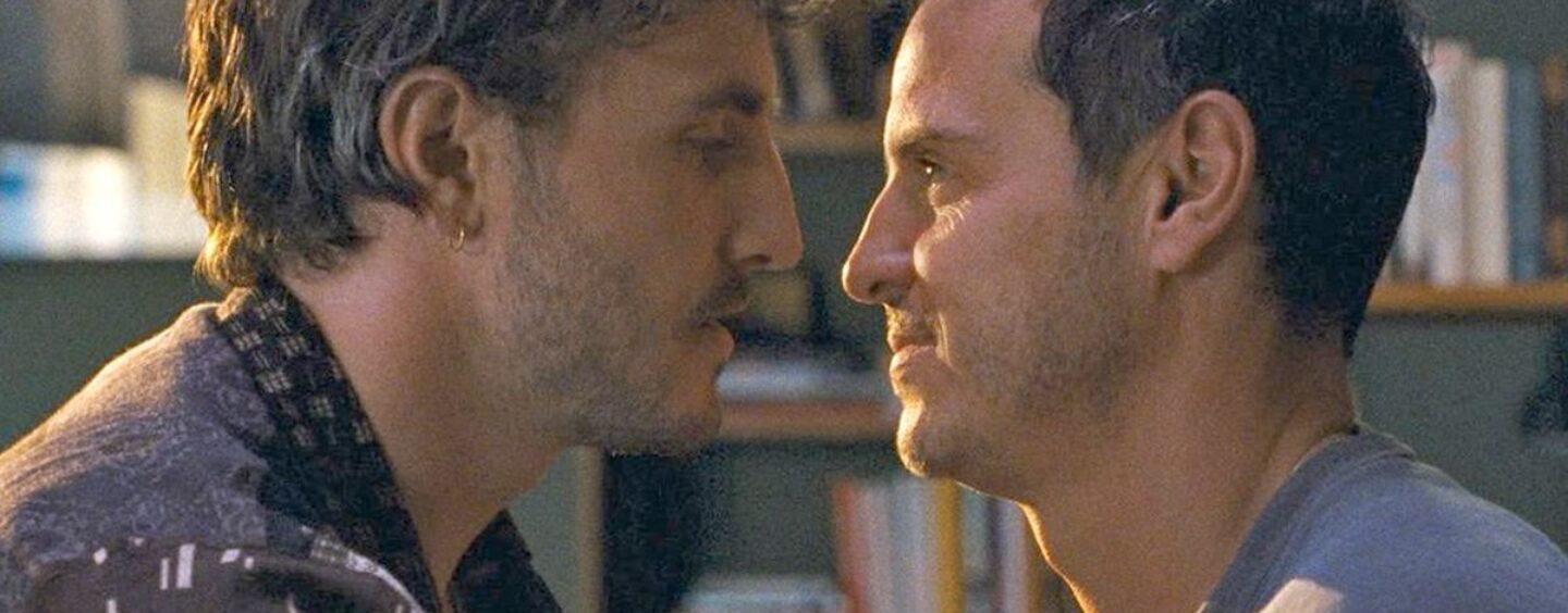 Les fans le perdent à cause d’Andrew Scott et Paul Mescal faisant la fête dans un bar gay