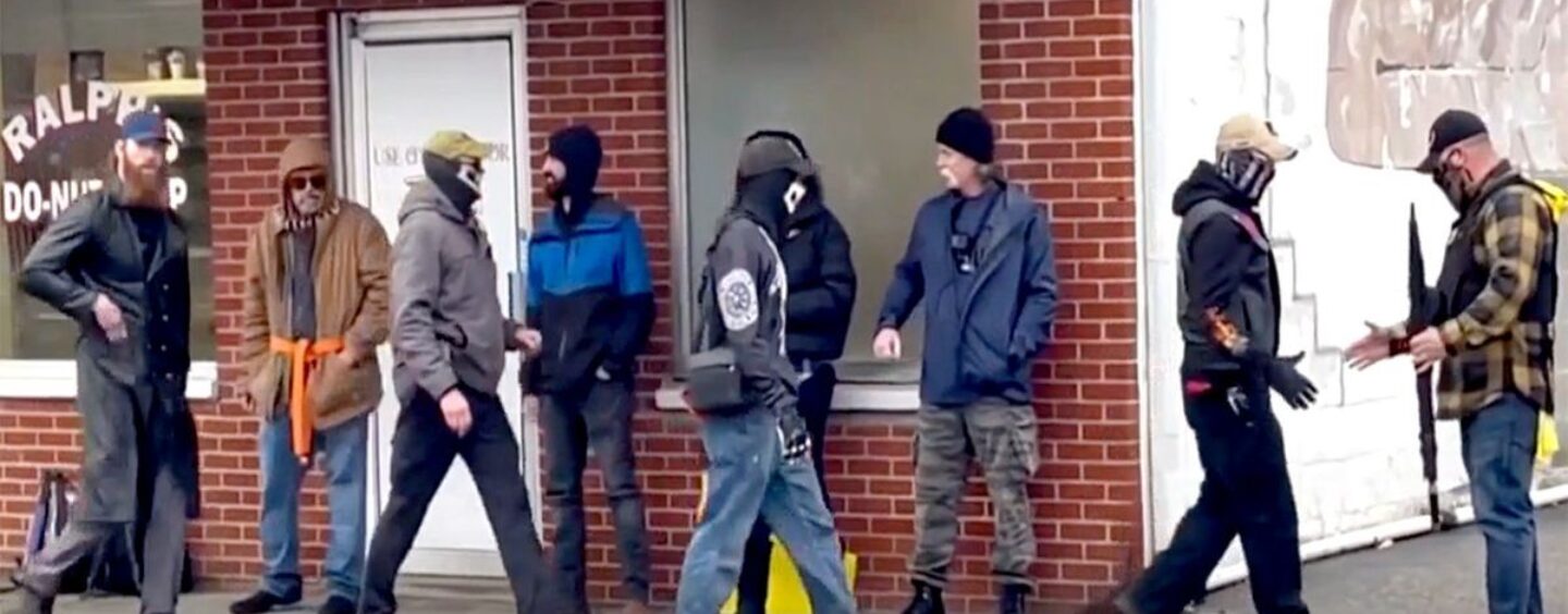 La candidate à la mairie du Tennessee et ses amis suprémacistes blancs