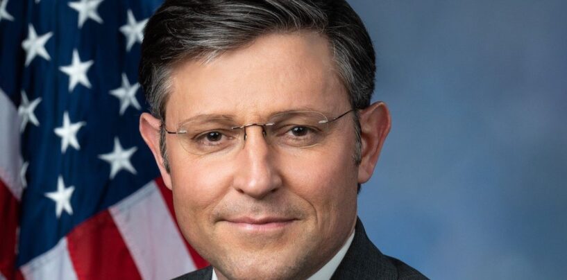 Dans quelle mesure le président de la Chambre nouvellement élu, Mike Johnson, est-il anti-LGBTQ+ ?  Très.