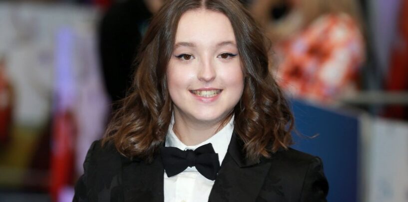 Bella Ramsey clarifie les pronoms : « Il est impossible de me tromper »