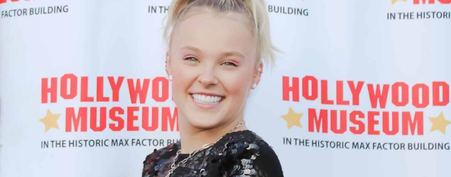 JoJo Siwa à propos des fans qui ont été bouleversés quand elle est sortie : « Vous n’êtes pas censé m’aimer »