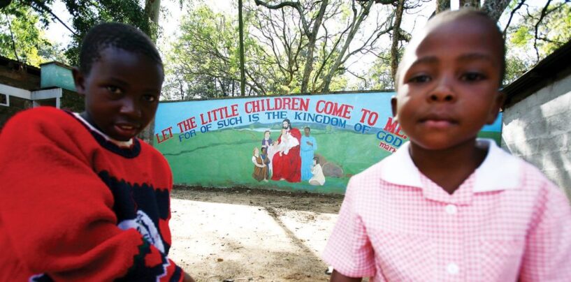 Le PEPFAR en péril : l’extrême droite veut mettre fin au programme mondial de lutte contre le VIH qui sauve des vies