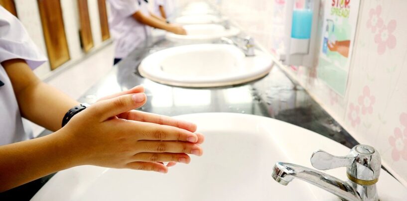 La loi anti-transgenre sur les toilettes des écoles de l’Idaho bloquée par le tribunal