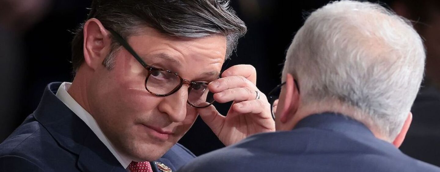 Le président de la Chambre, Mike Johnson, s’est associé au groupe de thérapie de conversion Antigay avant de se lancer en politique