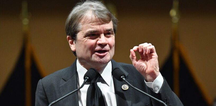 Les républicains de MAGA continuent d’abuser des projets de loi de financement pour promouvoir un programme anti-LGBTQ+