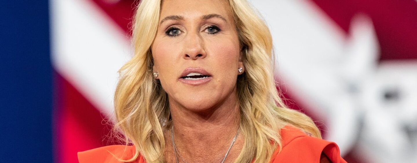 La reine MAGA est devenue une méga perdante et nous sommes là pour ça !