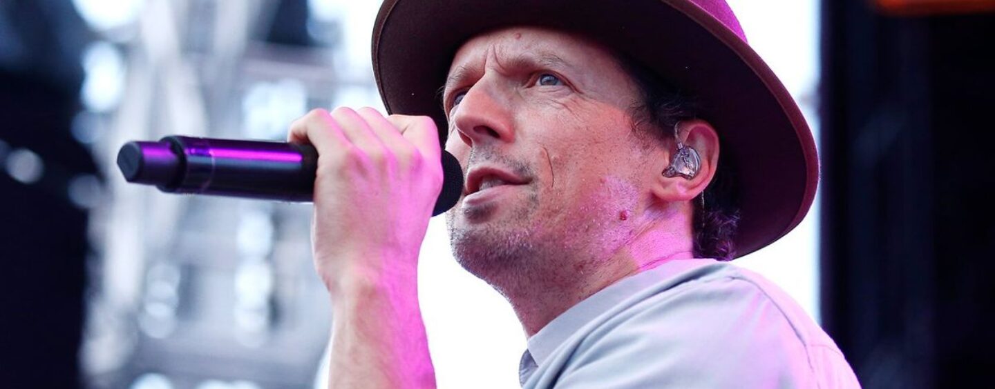 Jason Mraz sur l’acceptation de sa bisexualité par le biais d’un divorce