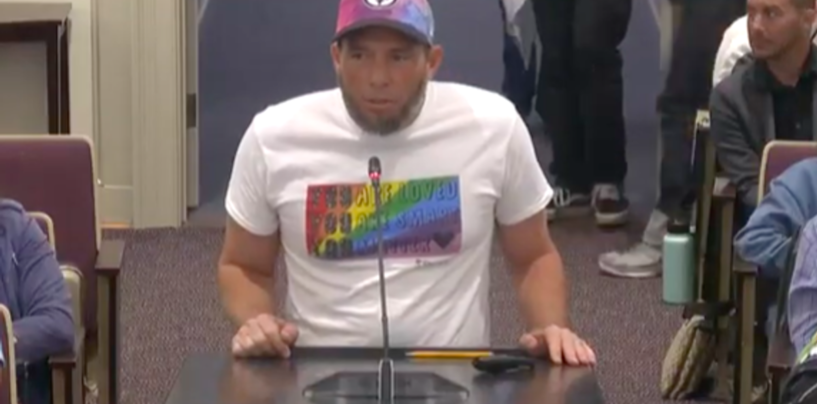 Regardez le démantèlement glorieux et brutal par ce père d’une commission scolaire pour ses politiques anti-LGBTQ+