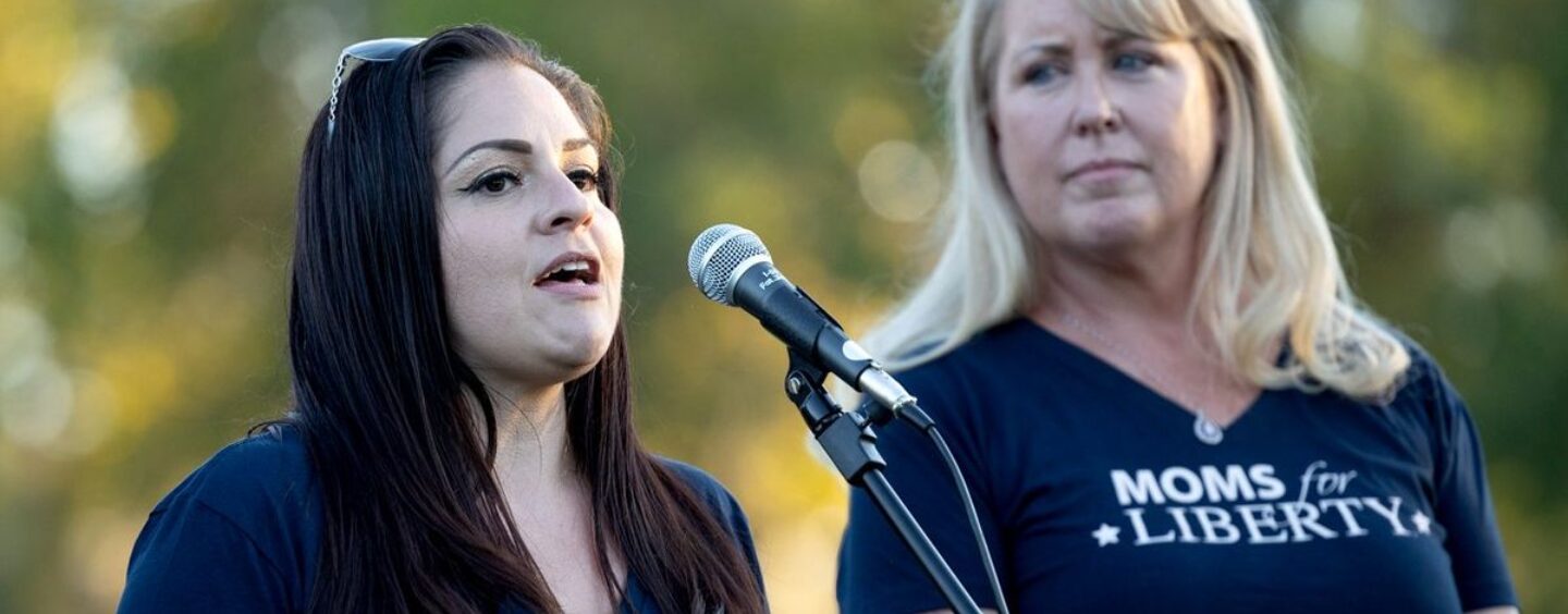 Moms for Liberty et un enseignant de Floride tentent de manipuler la controverse sur les livres d’élèves