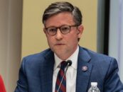 Mike Johnson : les États-Unis sont « sombres et dépravés » parce que de nombreux adolescents sont LGBTQ+