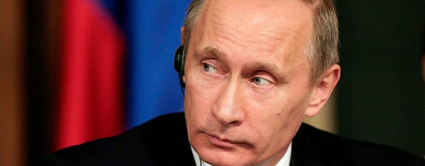 La Russie annonce une mesure effrayante en qualifiant le « mouvement public international LGBT » d’« extrémiste »