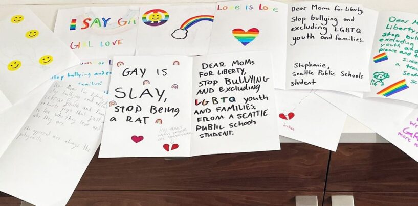Les collégiens disent aux mamans pour la liberté de cesser d’intimider les jeunes LGBTQ+