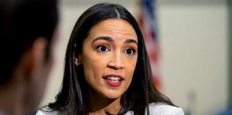 La représentante américaine Alexandria Ocasio-Cortez a fustigé la législation anti-trans ciblant les filles dans le sport lors d’une audience dégoulinante de transphobie.