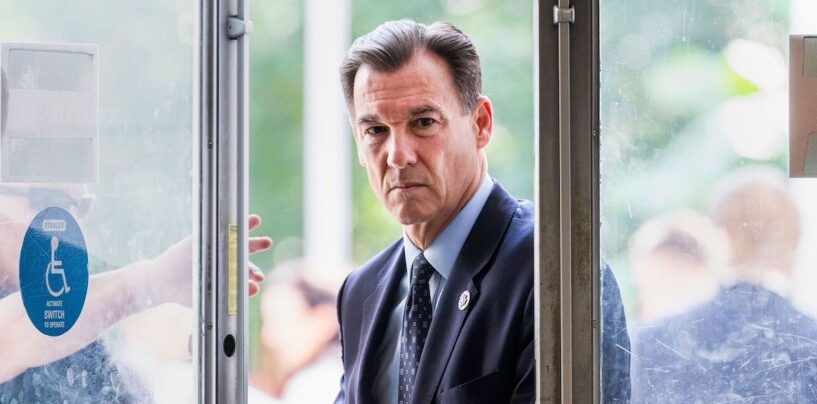 Rencontrez l’homme que les démocrates de New York veulent remplacer George Santos