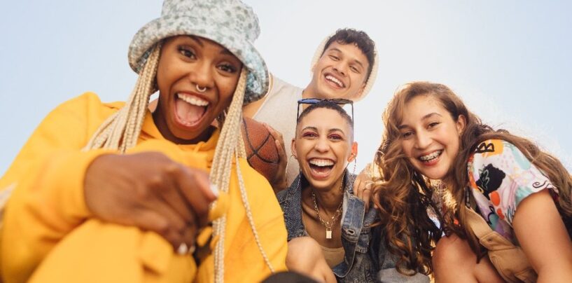 La génération Z est la génération la plus gay, mais elle rejette également les étiquettes