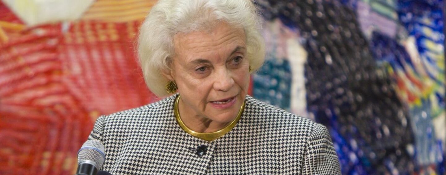 Quand Sandra Day O’Connor, nommée par Reagan, épousa deux hommes homosexuels