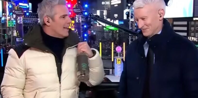 9 moments de l’émission NYE éméchée d’Andy Cohen et Anderson Cooper qui nous ont fait rire