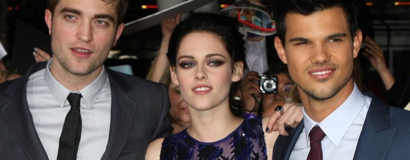 Kristen Stewart confirme que « Twilight » est « un film tellement gay » et les fans hurlent
