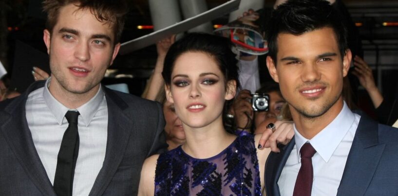 Kristen Stewart confirme que « Twilight » est « un film tellement gay » et les fans hurlent