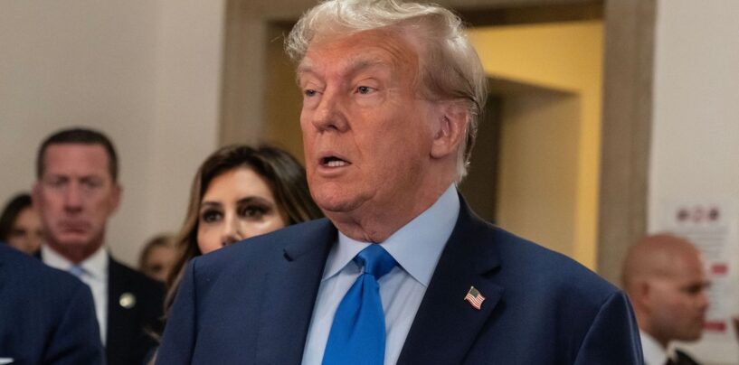 Trump perd trois avocats en un jour, Internet se moque de lui et on ricane