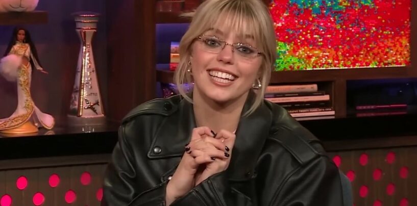 Reneé Rapp nous donne un coup de fouet en étant obsédée par Rachel McAdams et en se déclarant âgiste