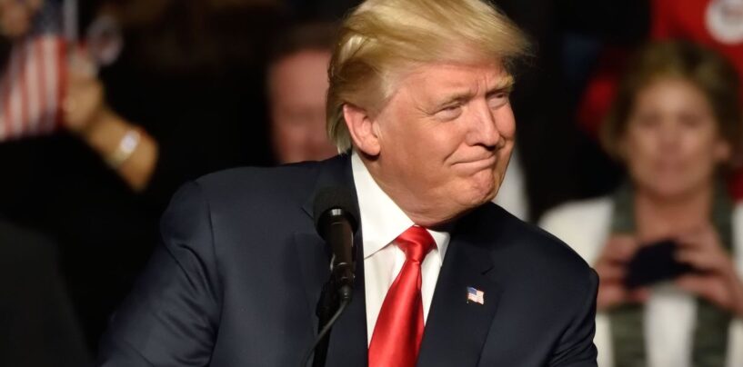 Une photo virale des plaies mystérieuses de Donald Trump donne lieu à des spéculations sur les IST