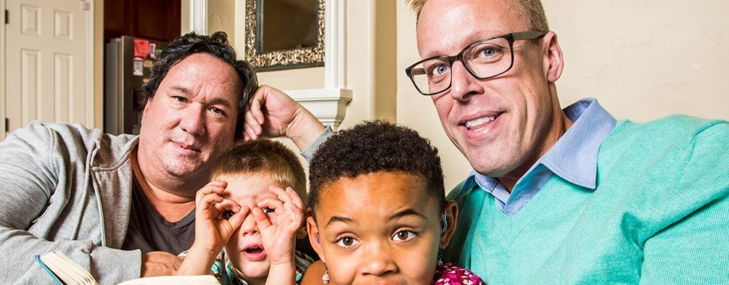 Les personnes LGBTQ+ veulent accueillir ou adopter des enfants, mais la peur de la discrimination les en empêche (exclusif)