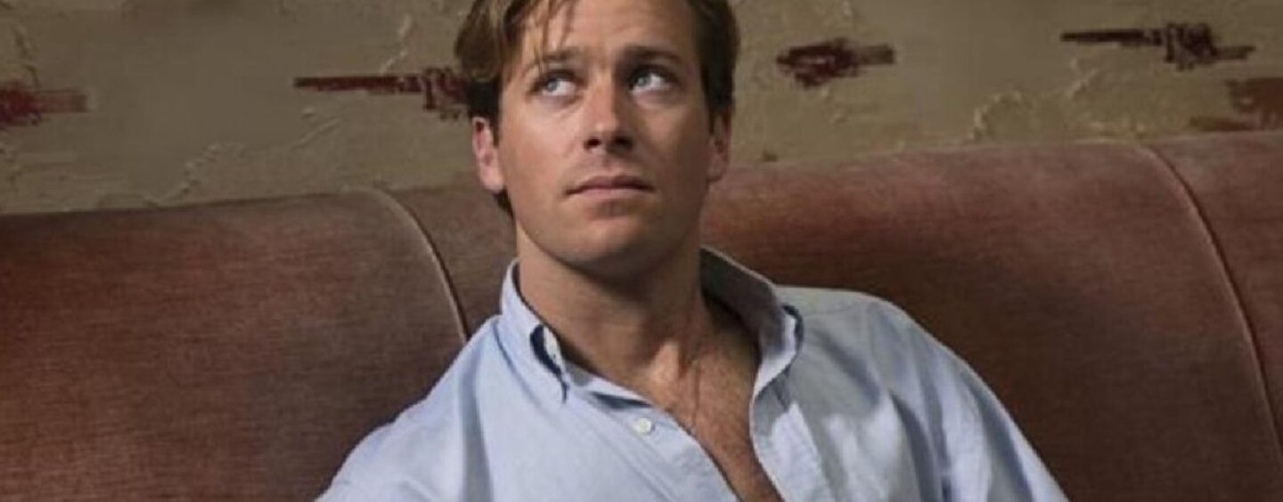 La récente copine d’Armie Hammer affirme que l’acteur lui « a donné une MST » et « de l’encre cannibale »