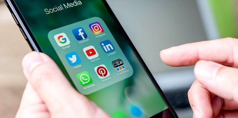 Des personnes LGBTQ+ ont été arrêtées via les réseaux sociaux.  Meta doit les protéger, déclarent les groupes de défense des droits humains