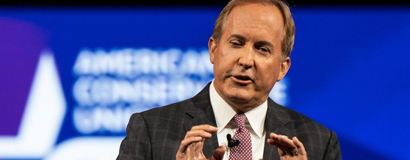 Texas AG Ken Paxton ne laissera pas les personnes trans tranquilles et demande à nouveau des données à l’extérieur de l’État