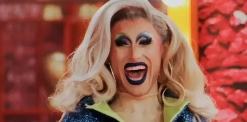 Amanda Tori Meating se présente comme trans